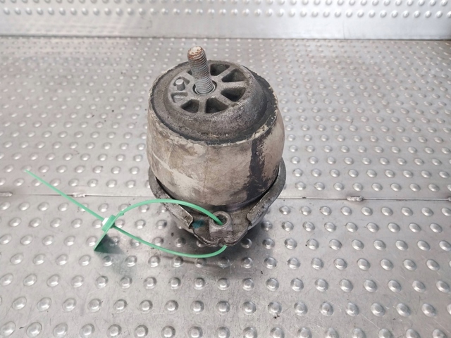 PORSCHE 94837504901 Подушка (опора) двигателя левая в наличии Одесса