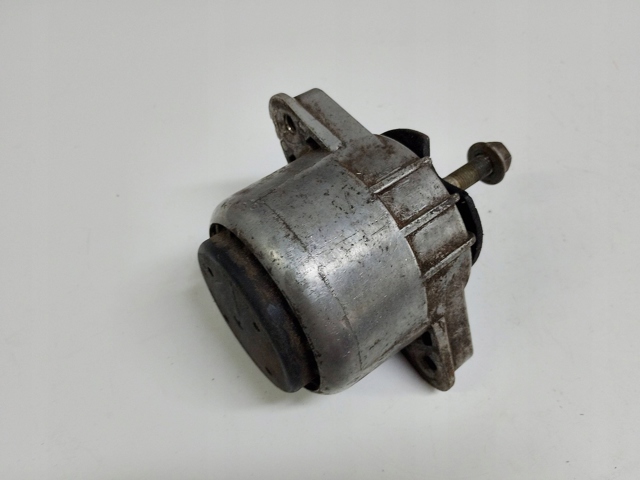 94837505811 PORSCHE Подушка (опора) двигателя правая купить в Киев