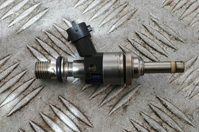 94860523001 PORSCHE Топливные форсунки купить в Винница