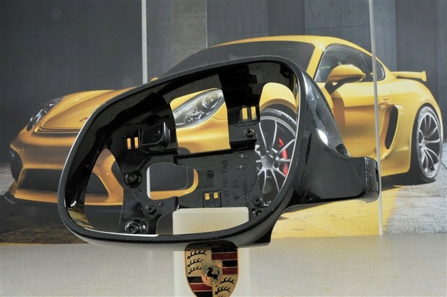 Накладка левого зеркала заднего вида 95573152302GRU PORSCHE
