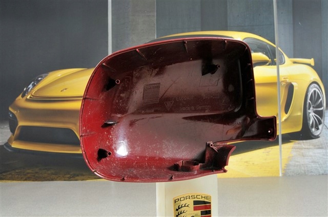 Накладка левого бокового зеркала 95573162701G2X PORSCHE