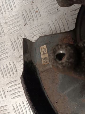 PORSCHE 95833161201 Цапфа задняя правая в наличии Каменское