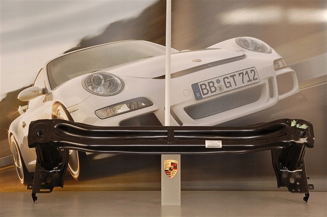 95850510901 PORSCHE Усилитель переднего бампера купить в Каменское
