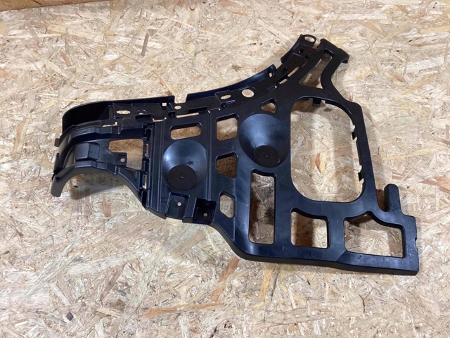 95850537750 PORSCHE Кронштейн бампера заднего левый купить в Ирпень