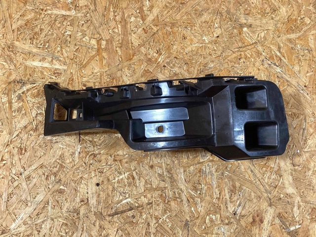 95850539310 PORSCHE Направляющая заднего бампера левая купить в Кривой Рог