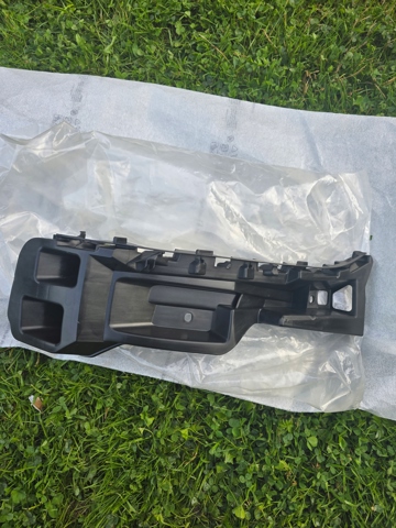 95850539410 PORSCHE Направляющая заднего бампера правая купить в Кривой Рог