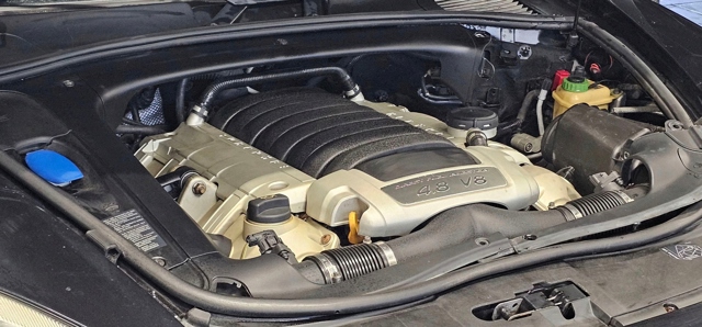 PORSCHE 95850559400 Суппорт радиатора верхний (монтажная панель крепления фар) в наличии Ирпень