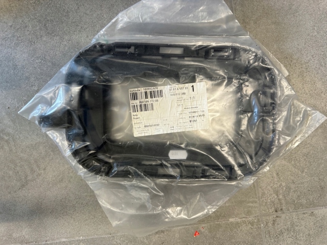 PORSCHE 95850577200 в наличии Житомир