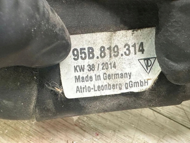 PORSCHE 95857281000 Кран печки в наличии Николаев