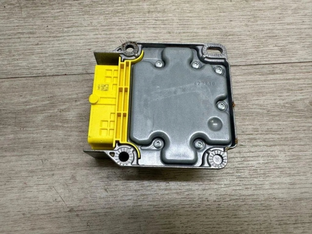 95861820100 PORSCHE купить в Черновцы