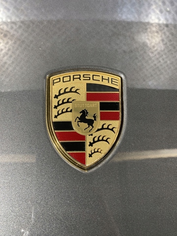 PORSCHE 95B010004 в наличии Чернигов