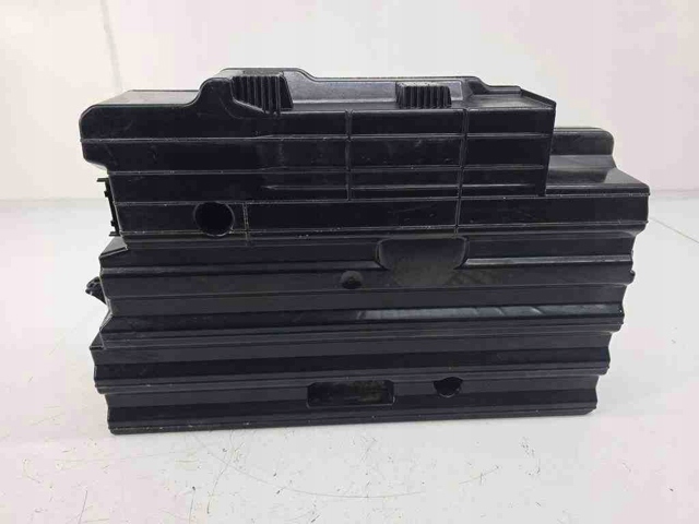 95B035481B PORSCHE купить в Житомир