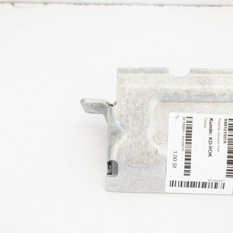 PORSCHE 95B121557A в наличии Украина