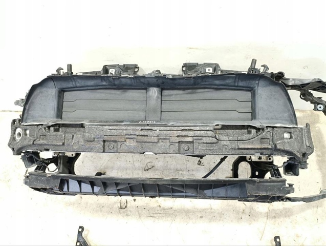 PORSCHE 95B121707B Воздуховод (дефлектор) радиатора нижний в наличии Ирпень