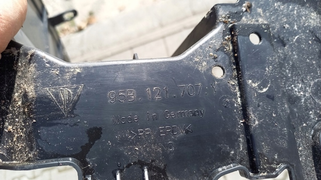 PORSCHE 95B121707Y в наличии Днепр