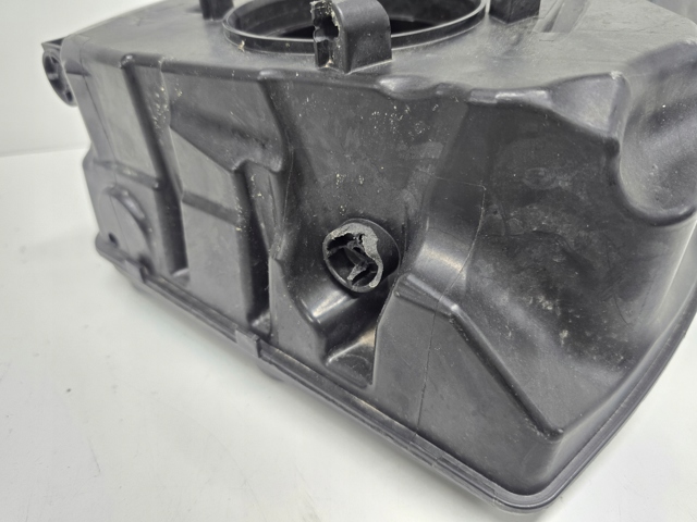 95B128607B PORSCHE Корпус воздушного фильтра левый купить в Ирпень