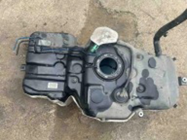 PORSCHE 95B201021 Бак топливный в наличии Ужгород