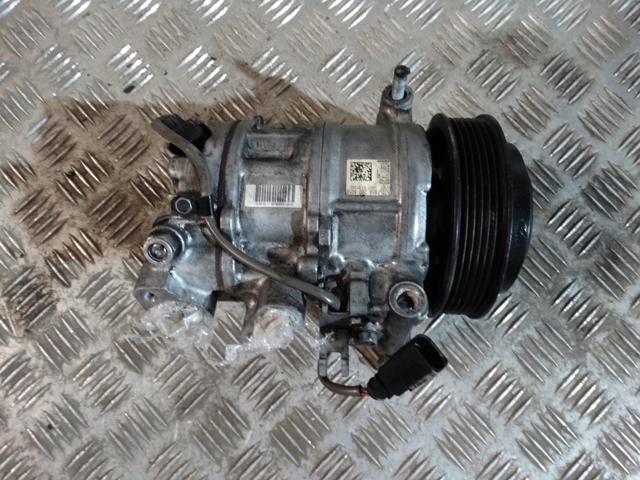 PORSCHE 95B260805B Компрессор кондиционера в наличии Украина