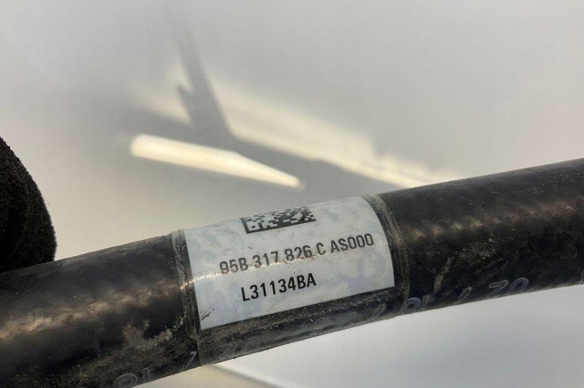PORSCHE 95B317826C в наличии Черновцы
