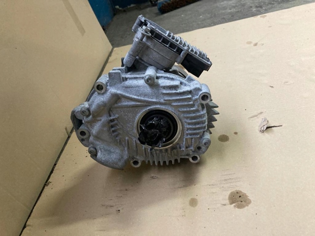 PORSCHE 95B341010A Раздатка (коробка раздаточная) в наличии Днепр