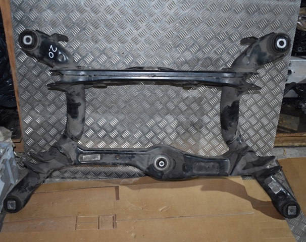 Поперечка задней подвески 95B505235B PORSCHE