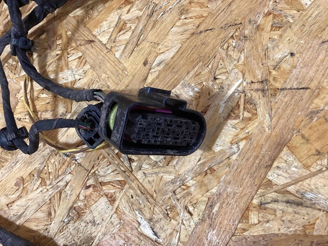 95B61290103 PORSCHE купить в Черновцы