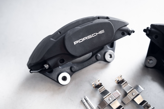 Тормозной суппорт 95B615124F PORSCHE