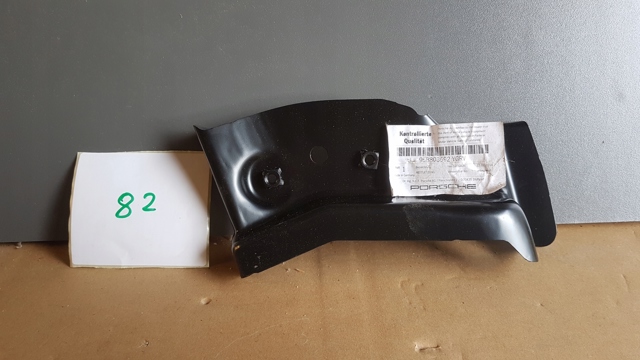 PORSCHE 95B803692YGRV в наличии Ужгород