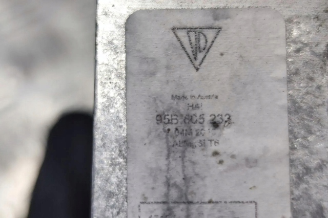 95B805233 PORSCHE купить в Ровно