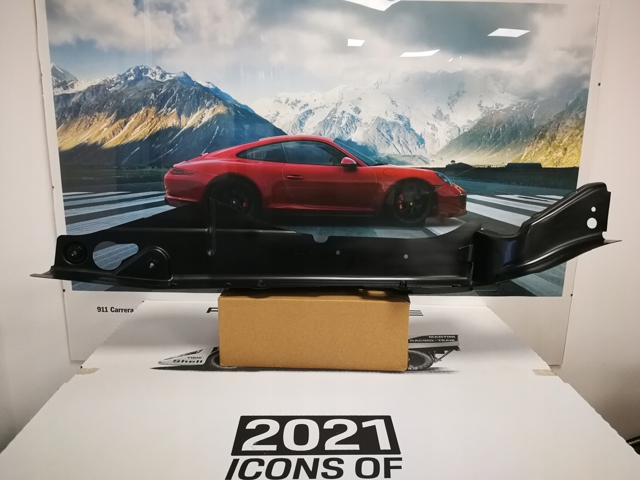 PORSCHE 95B805304AYGRV в наличии Ужгород