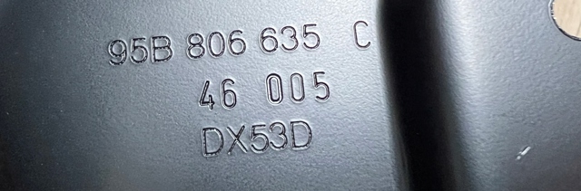 95B805457AYGRV PORSCHE Кронштейн крыла заднего купить в Тернополь