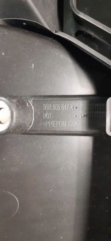 PORSCHE 95B805647A в наличии Киев