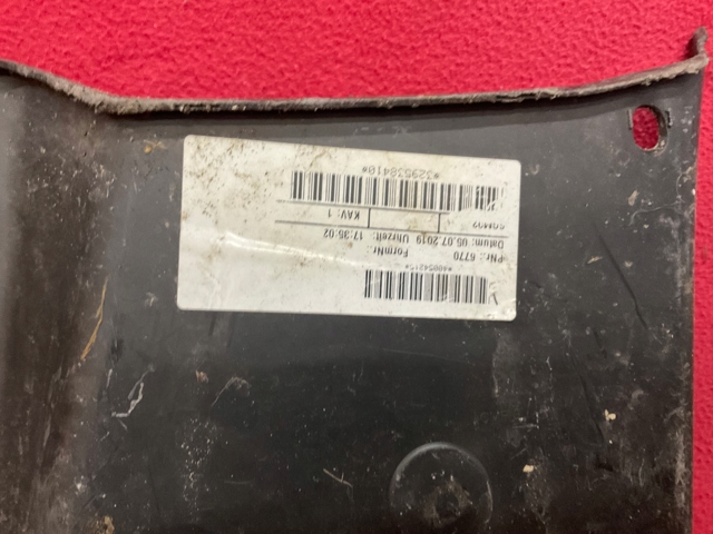 PORSCHE 95B805806N1E0 в наличии Черновцы