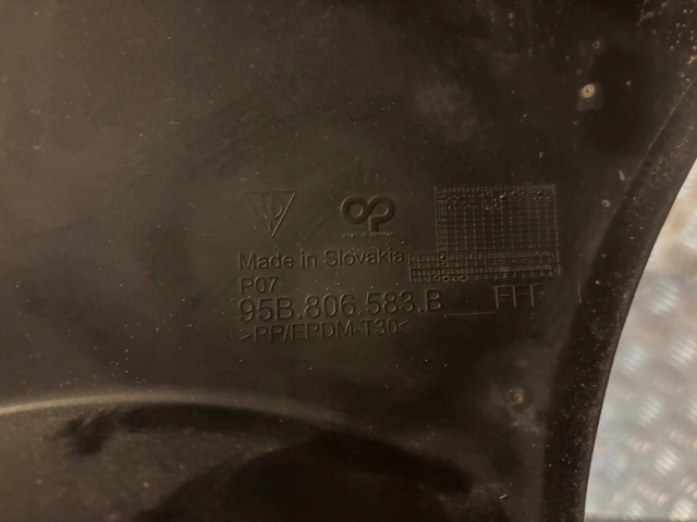 PORSCHE 95B806583B в наличии Черновцы
