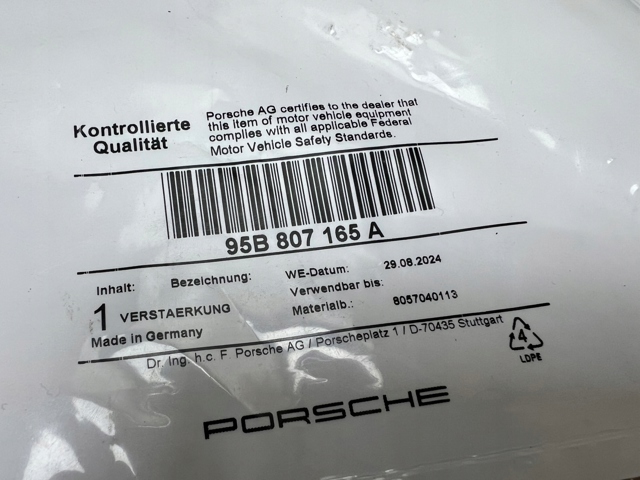 PORSCHE 95B807165A в наличии Кривой Рог