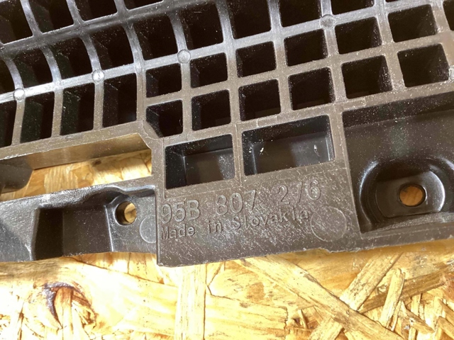 PORSCHE 95B807276 в наличии Чернигов