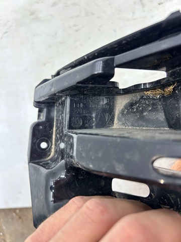 PORSCHE 95B807571E в наличии Каменское