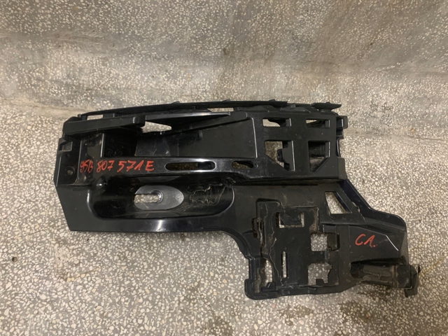 PORSCHE 95B807571E в наличии Черкассы