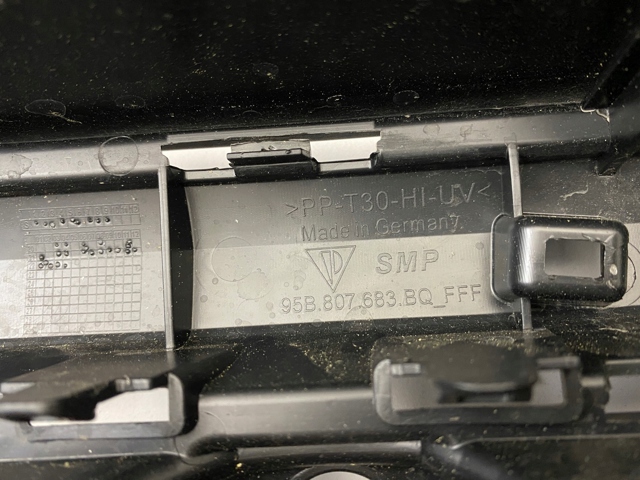 PORSCHE 95B807683 в наличии Николаев