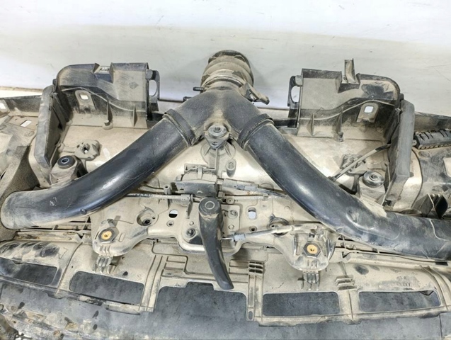95B807889C PORSCHE Направляющая переднего бампера левая купить в Житомир