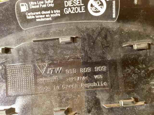 95B809857F PORSCHE Корпус заливной горловины топливного бака купить в Кривой Рог