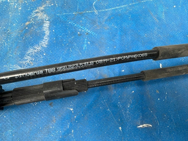 PORSCHE 95B823531B в наличии Хмельницкий