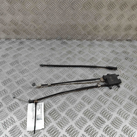 95B823536A PORSCHE Трос открывания капота задний купить в Черкассы