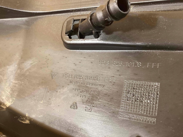 PORSCHE 95B825101D1E0 в наличии Ровно