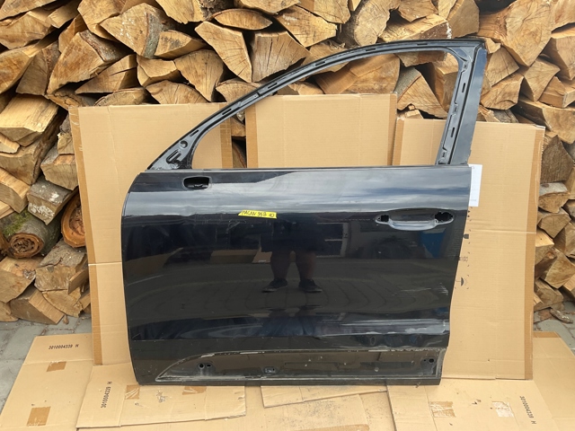 PORSCHE 95B831311A в наличии Винница