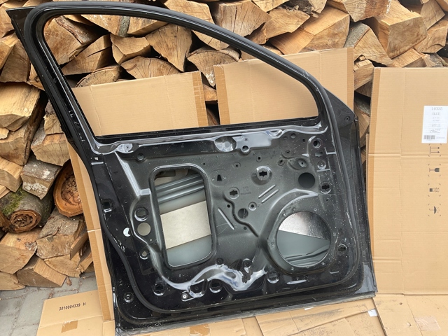 PORSCHE 95B831311A в наличии Одесса