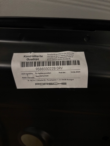 95B833022BGRV PORSCHE Дверь задняя правая купить в Винница