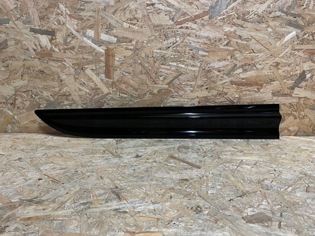 PORSCHE 95B837890 в наличии Ужгород