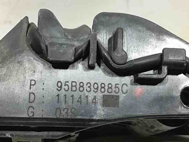 Держатель наружной ручки двери, передней левой 95B839885C PORSCHE