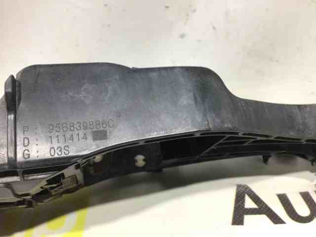 95B839886C Держатель наружной ручки двери передней левой купить Полтава